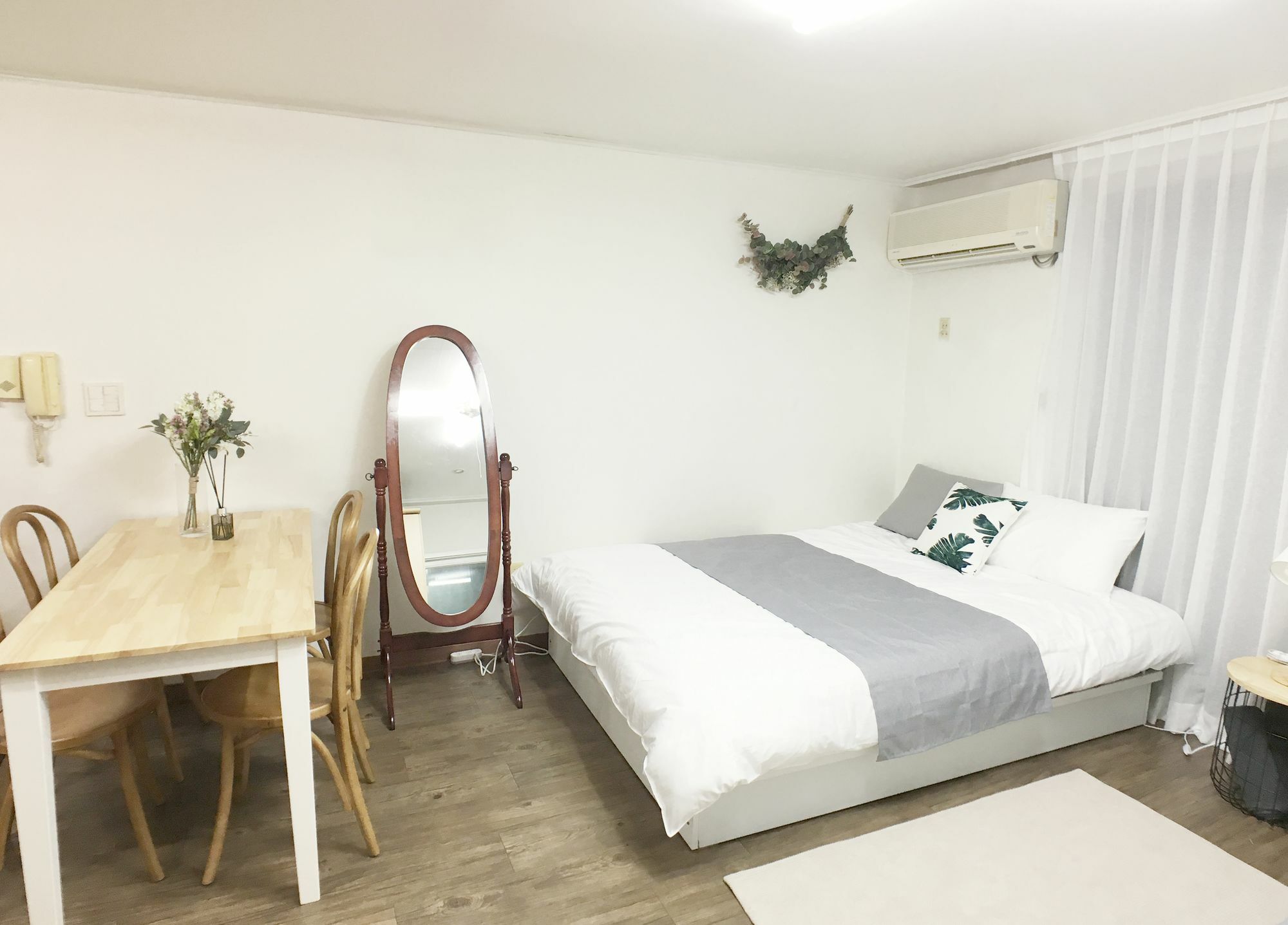 Sunny House Hongik Snt 1Mins Apartment Seoul Exterior photo